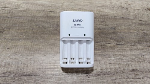 Caricabatterie sanyo eneloop - sanyo,